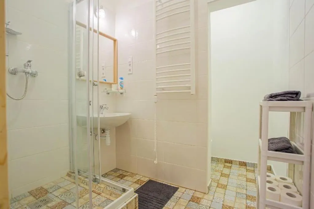 Cosy Flat In Akacfa Str., Aya Apartamento Budapeste