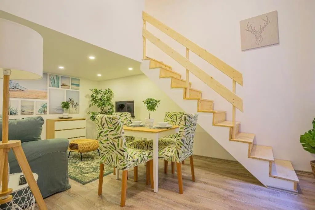 Cosy Flat In Akacfa Str., Aya Apartment Budapest
