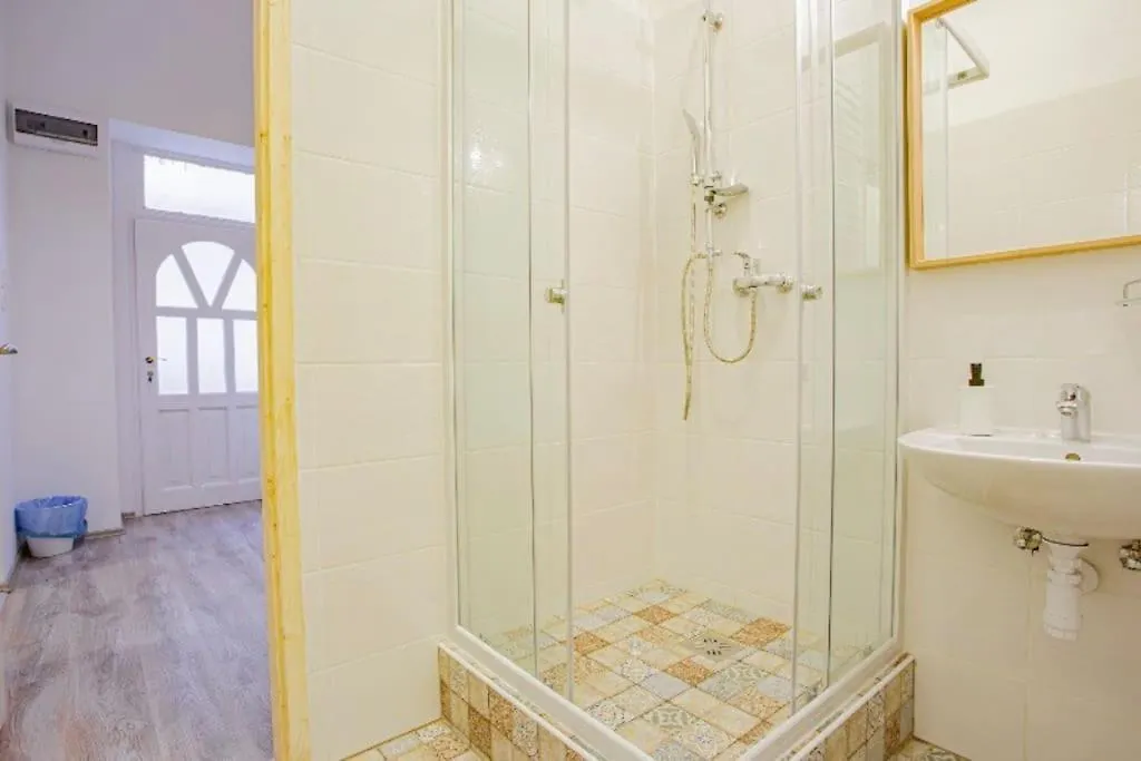 Cosy Flat In Akacfa Str., Aya Apartment Budapest